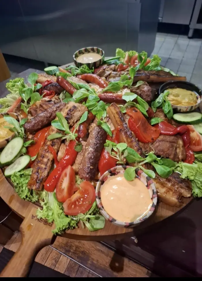 Platou românesc pentru grup, restaurant românesc München-Sendling
